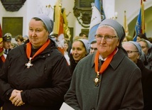 Order św. Wiktorii otrzymały s. Miriam i s. Anna. 