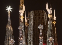 Barcelona: Ukończono wieże ewangelistów bazyliki Sagrada Familia