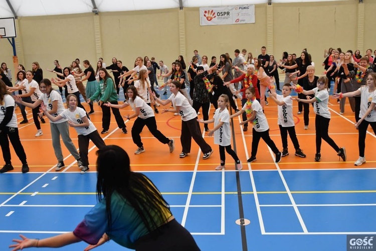 Międzypokoleniowa zumba w Zielonej Górze