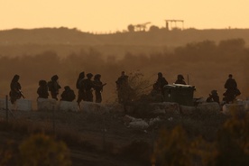 Żołnierze izraelscy na granicy se Strefą Gazy