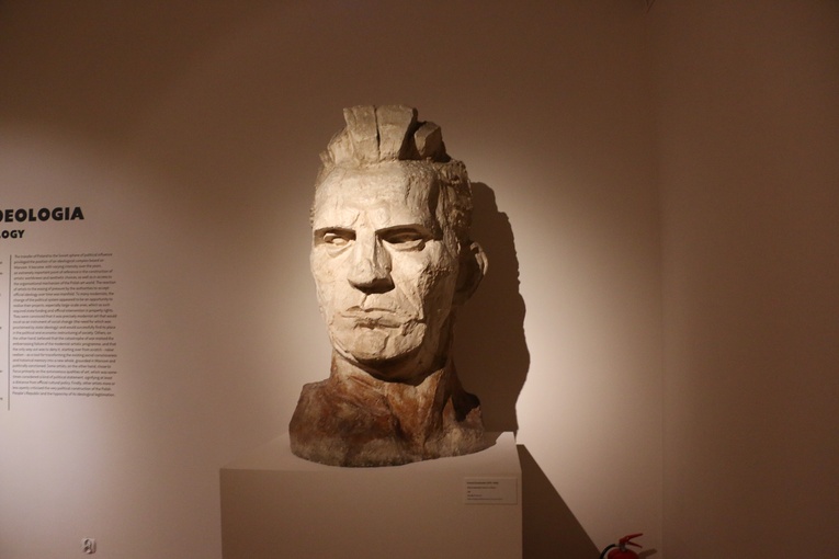 Wystawa o modernizmie w PRL cz.1