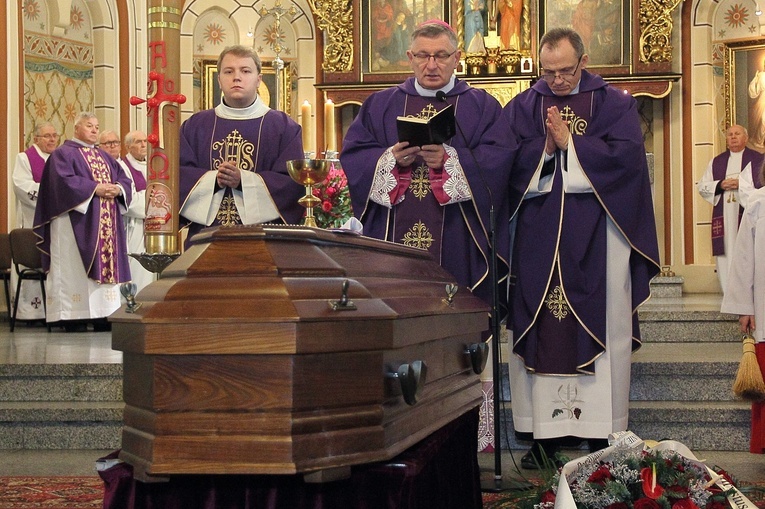 Pogrzeb śp. ks. Edwarda Matyśniaka