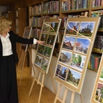 Przasnysz. Wystawa fotograficzna w bibliotece