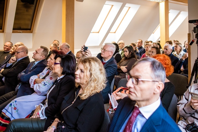 Konferencja o wkładzie zgromadzeń zakonnych w rozwój Rumi