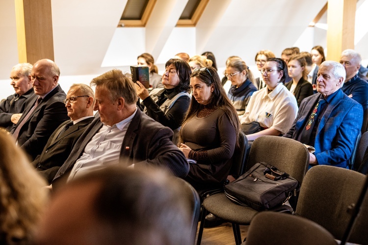 Konferencja o wkładzie zgromadzeń zakonnych w rozwój Rumi