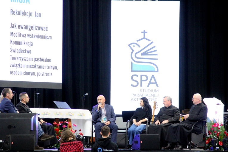 Tarnów. II Forum Parafialnych Rad Duszpasterskich