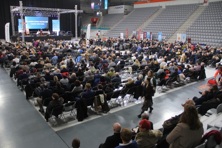 Tarnów. II Forum Parafialnych Rad Duszpasterskich