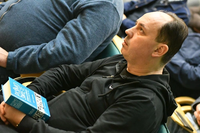 Rekolekcje dla nadzwyczajnych szafarzy Komunii Świętej w Głogowie