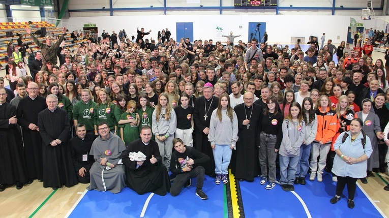 Spotkanie Młodych "Radując się w nadziei" cz. 2