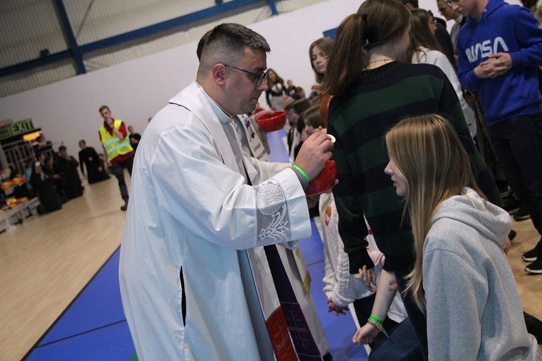 Spotkanie Młodych "Radując się w nadziei" cz. 2