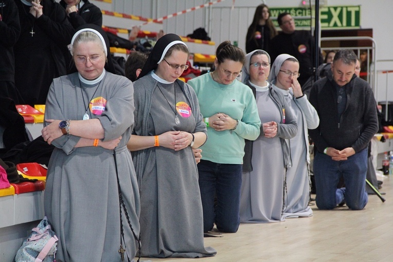 Spotkanie Młodych "Radując się w nadziei" cz. 2