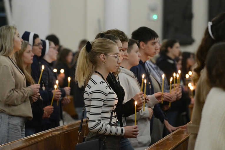 Ławka ŚDM. Msza św. w intencji młodzieży