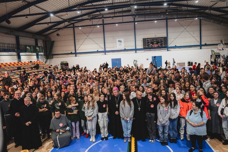 Spotkanie Młodych "Radując się w nadziei" cz. 3