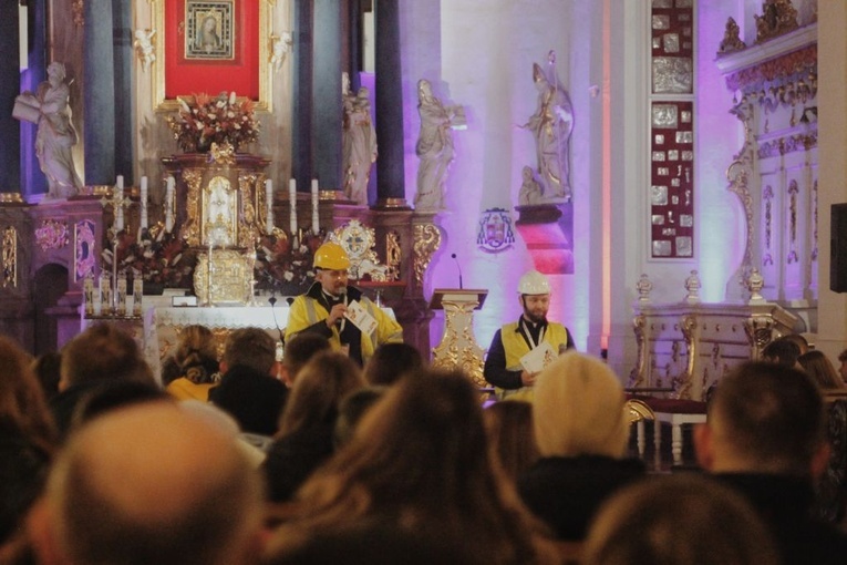 Modlitewny Wieczór Młodych w Rokitnie