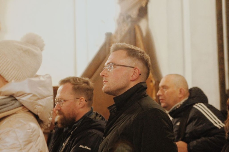 Modlitewny Wieczór Młodych w Rokitnie