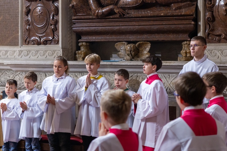 Tarnów. Kandydaci na ministrantów w katedrze