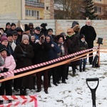 Wprowadzenie relikwii bł. rodziny Ulmów i poświęcenie ziemi pod budowę kościoła w Rawie Mazowieckiej