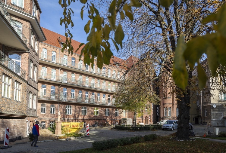 Elżbietańskie Centrum Pomocy Potrzebującym