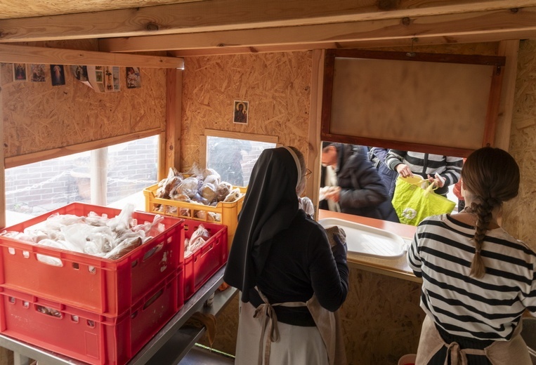 Elżbietańskie Centrum Pomocy Potrzebującym