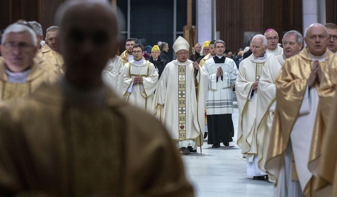 Kard. Ryś: Synod to nie parlament