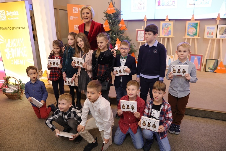 Pierwsza Dama wzięła udział w akcji charytatywnej "Choinki Jedynki"