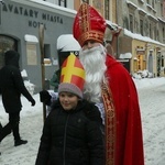 Św. Mikołaj poprowadził dzieci