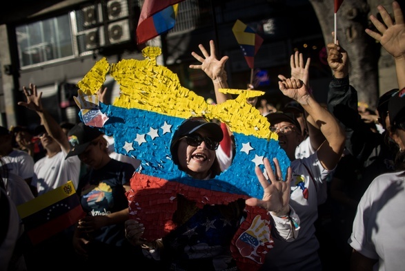 Wenezuela: Obywatele wyrażą opinię, czy zająć bogate w ropę tereny sąsiada - Gujany