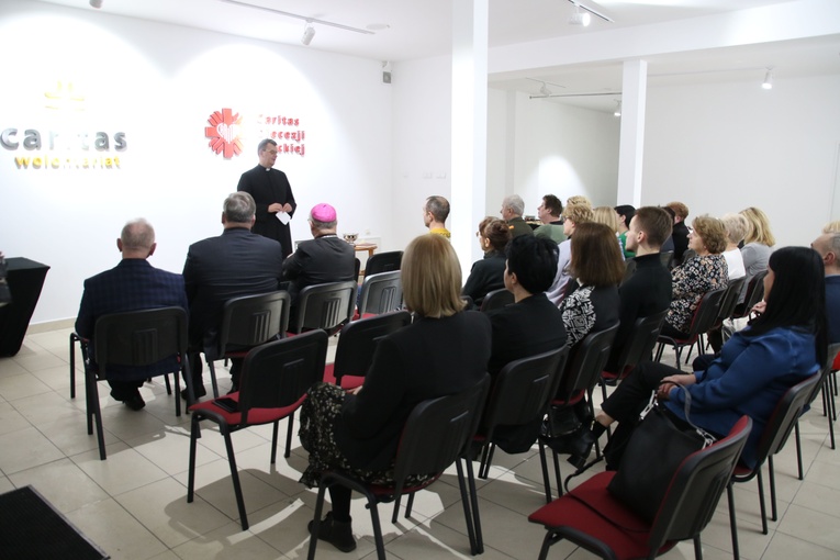 Płock. Otwarcie Centrum Wolontariaru Caritas