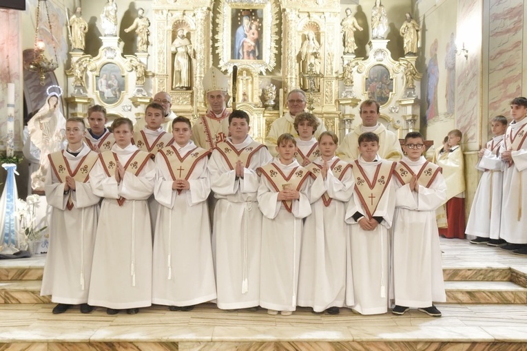 Nowi lektorzy i sztandar LSO w Łącku
