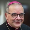 Abp Antonio Guido Filipazzi doktor prawa kanonicznego, absolwent Papieskiej Akademii Kościelnej. Jako nuncjusz apostolski pracował w Indonezji i w Nigerii. Był też stałym przedstawicielem Stolicy Apostolskiej przy Wspólnocie Gospodarczej Państw Afryki Zachodniej. 8 sierpnia 2023 roku został mianowany 74. nuncjuszem apostolskim w Polsce. 