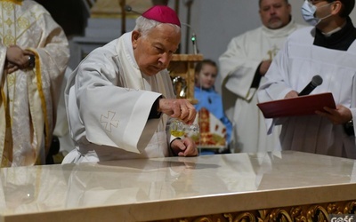 Konsekracja ołtarza w Babimoście