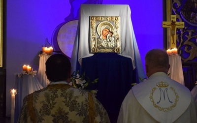 Nabożeństwu ku czci Najświętszej Maryi Panny przewodniczył ks. Marek Adamczyk. 