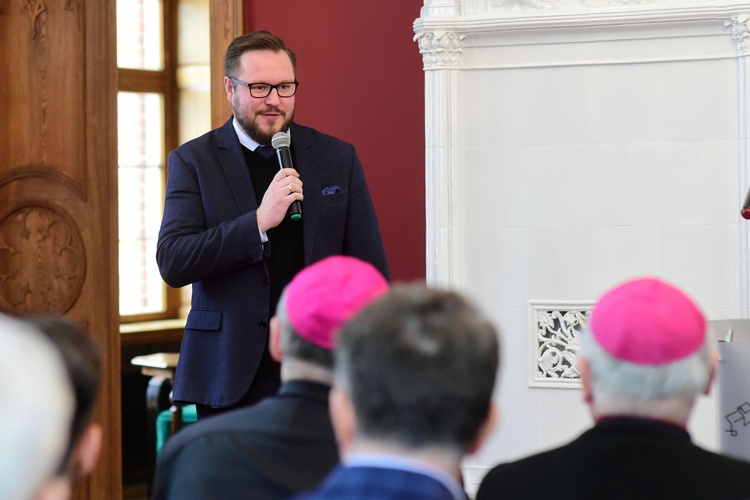 Frombork. Uroczystość zakończenia prac konserwatorskich Poliptyku Fromborskiego