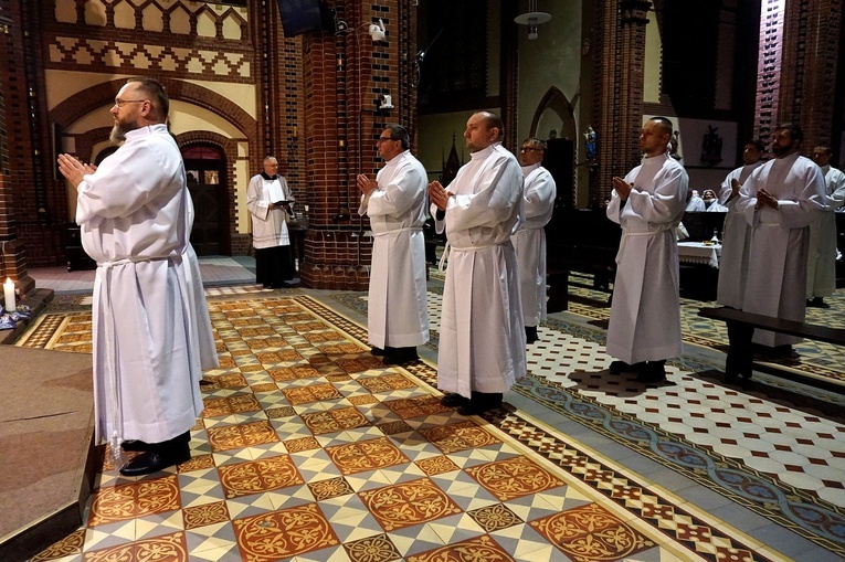 Nowi szafarze Komunii świętej 