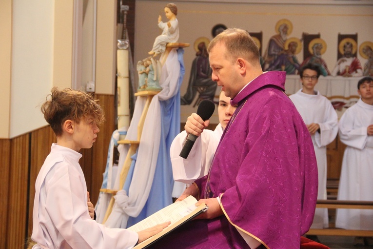 Tarnów-Mościce. Błogosławieństwo nowych lektorów dekanatu Tarnów-Zachód