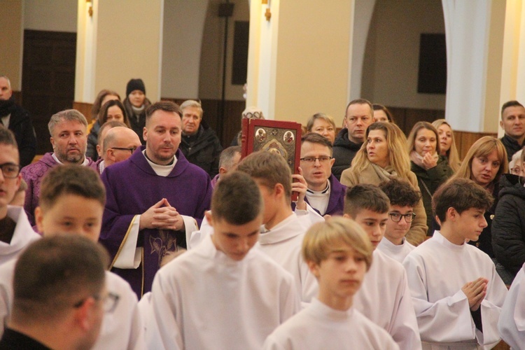 Tarnów-Mościce. Błogosławieństwo nowych lektorów dekanatu Tarnów-Zachód