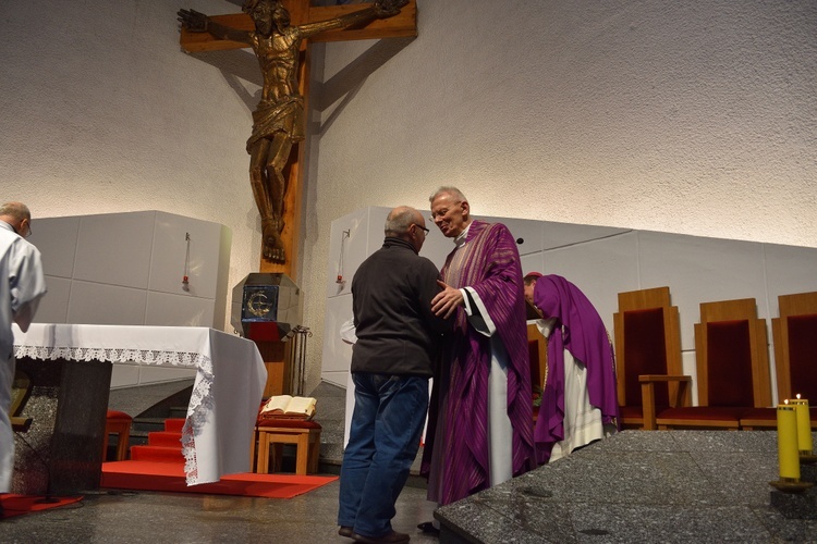 W Gdyni dzień skupienia nadzwyczajnych szafarzy Komunii św.