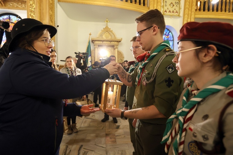 Przekazania Betlejemskiego Światła Pokoju