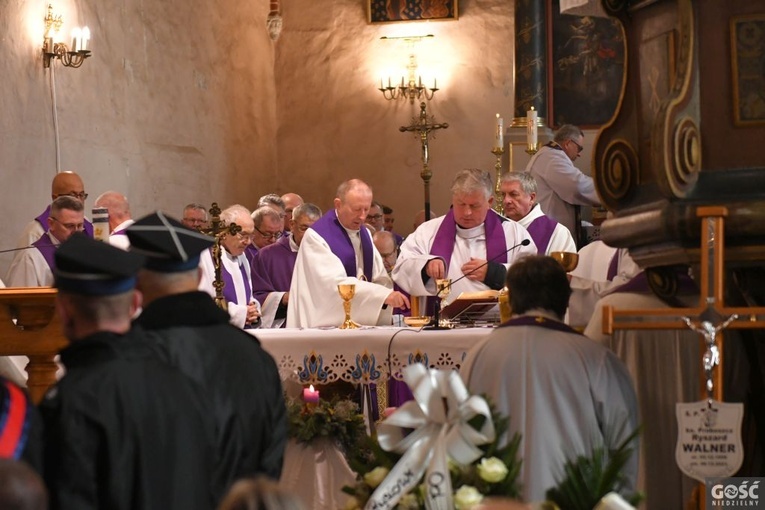 Pogrzeb śp. ks. Ryszarda Walnera