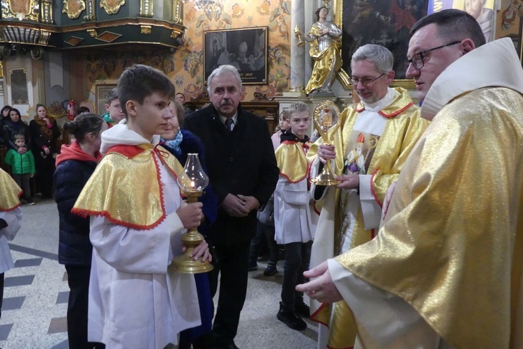 Wprowadzenie relikwii św. Mikołaja do bazyliki w Rychwałdzie