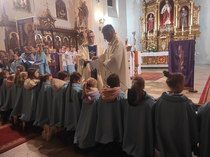 Żegocina. Przyjęcie do DSM