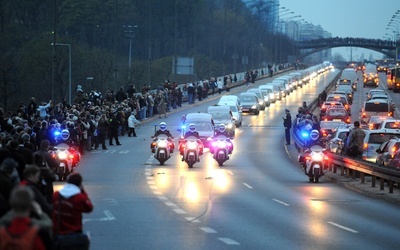 Sąd Najwyższy uchylił wyrok ws. organizacji lotu do Smoleńska w 2010 r.