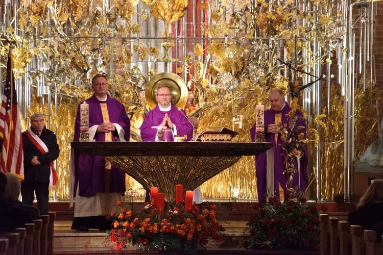 Liturgia w 42. rocznicę wprowadzenia stanu wojennego