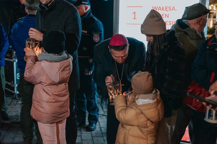 Przekazanie Betlejemskiego Światła Pokoju