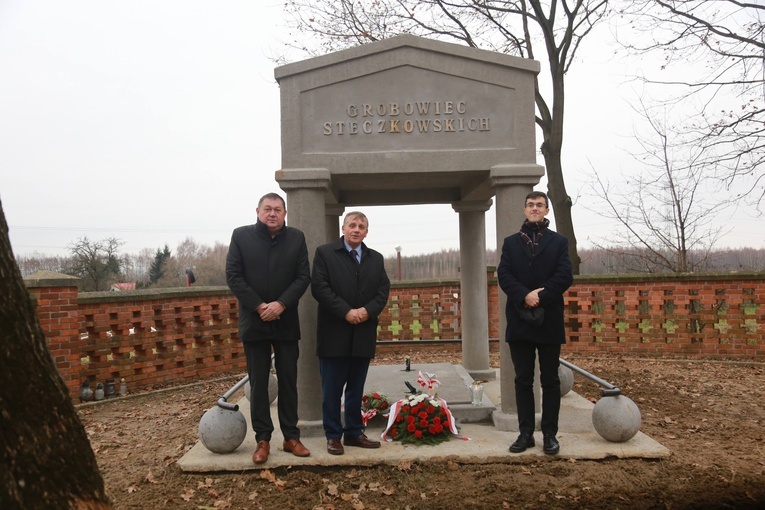 Odnowiony nagrobek polskiego premiera 