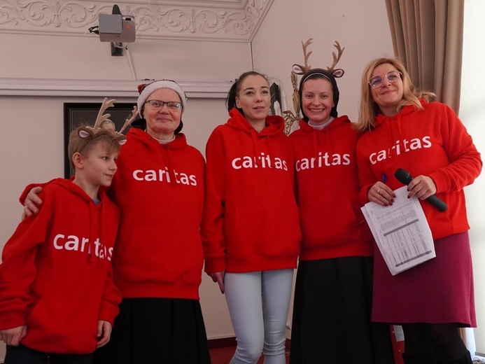 Finał akcji "Nasza Paka" Caritas Archidiecezji Wrocławskiej
