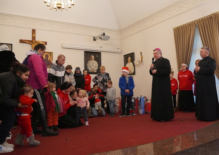 Finał akcji "Nasza Paka" Caritas Archidiecezji Wrocławskiej