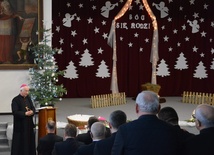 W WSD w Łwiczu odbyło się spotkanie opłatkowe dla kapłanów i pracowników instytucji diecezjalnych. 