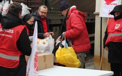 Paczki świąteczne zostały rozdane 