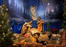 Szopka bożonarodzeniowa w kościele Podwyższenia Krzyża Świętego w Opocznie.